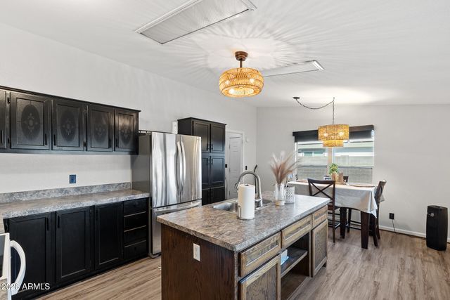 3716 W ROSE GARDEN Lane, Glendale, AZ 85308