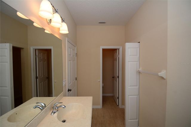 40 ARROWHEAD DRIVE, Palm Coast, FL 32137