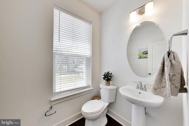 17751 KINGFISHER ISLE RD, Dumfries, VA 22026