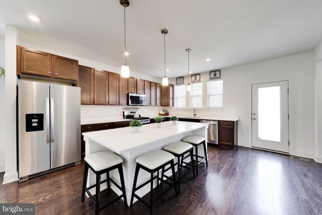 17751 KINGFISHER ISLE RD, Dumfries, VA 22026