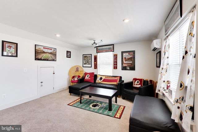 17751 KINGFISHER ISLE RD, Dumfries, VA 22026