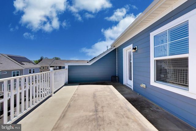 17751 KINGFISHER ISLE RD, Dumfries, VA 22026