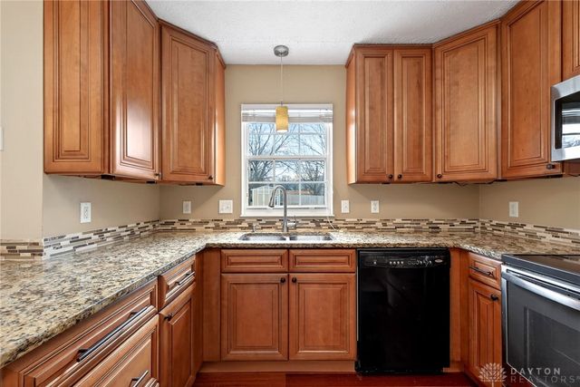 1792 Stedman Lane, Beavercreek, OH 45432