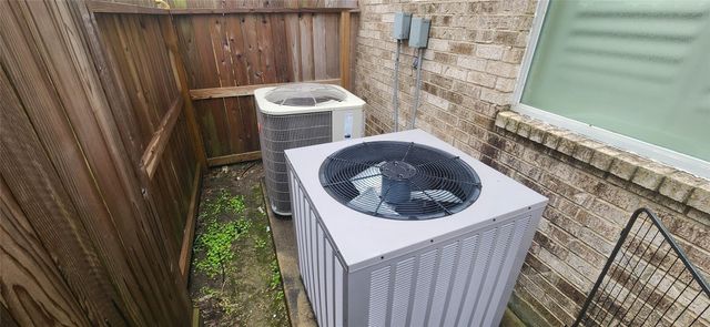 2742 Villa Pisa Lane, League City, TX 77573