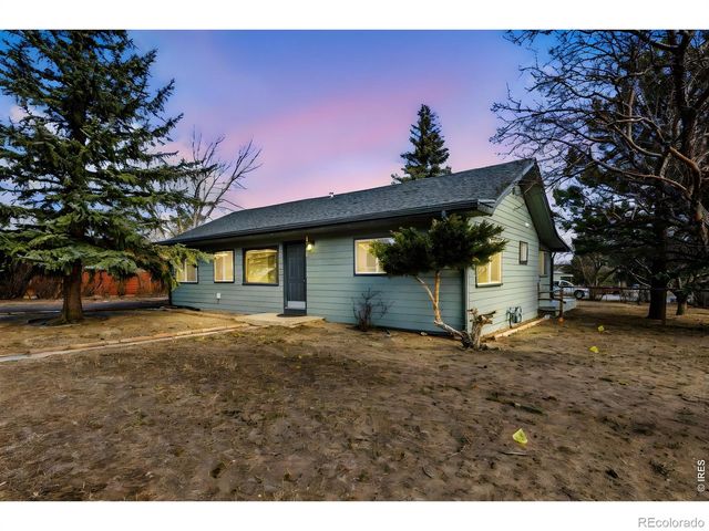 280 South Court, Estes Park, CO 80517