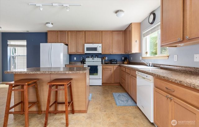 5300 Timber Ridge Dr, Mount Vernon, WA 98273