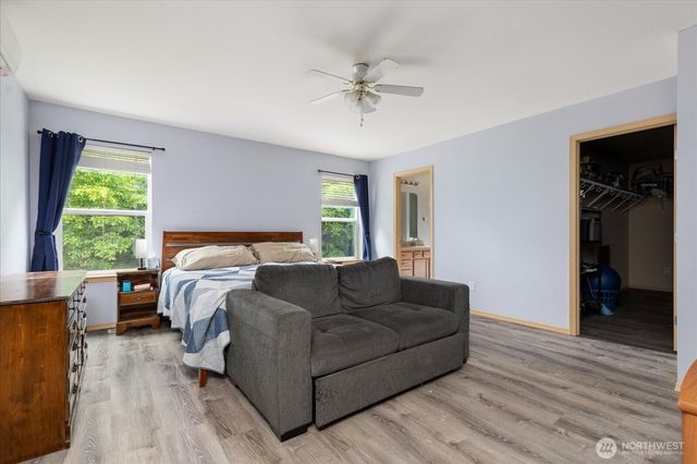5300 Timber Ridge Dr, Mount Vernon, WA 98273