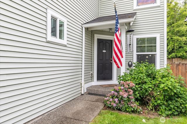 5300 Timber Ridge Dr, Mount Vernon, WA 98273