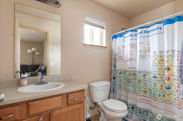 5300 Timber Ridge Dr, Mount Vernon, WA 98273