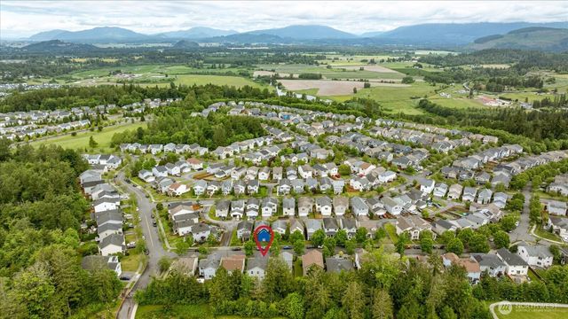 5300 Timber Ridge Dr, Mount Vernon, WA 98273