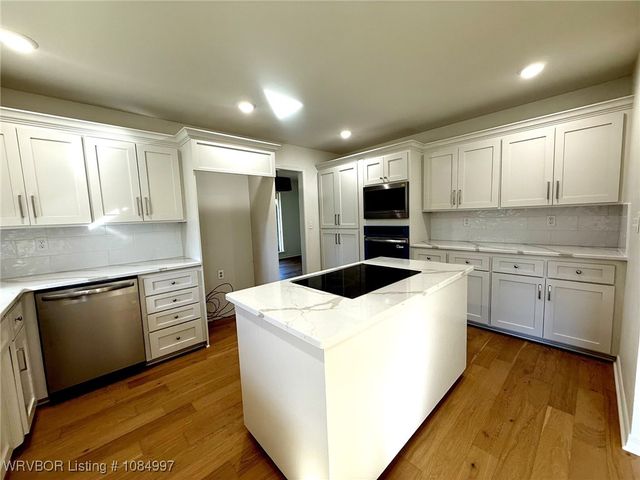 400 Ridge Drive, Sallisaw, OK 74955