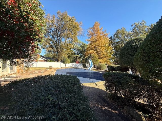 400 Ridge Drive, Sallisaw, OK 74955