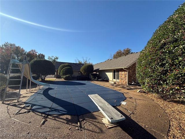 400 Ridge Drive, Sallisaw, OK 74955