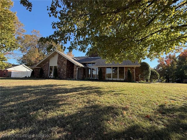 400 Ridge Drive, Sallisaw, OK 74955