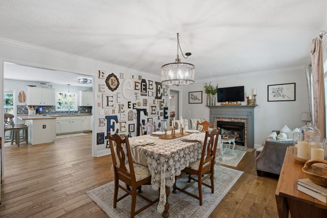 198 Wilkinson Rd, Cottontown, TN 37048