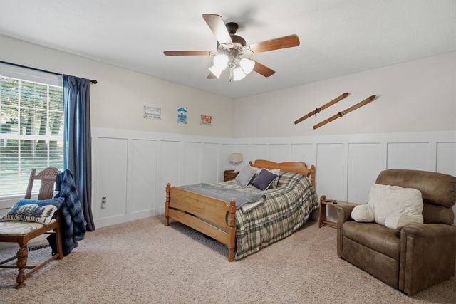 198 Wilkinson Rd, Cottontown, TN 37048
