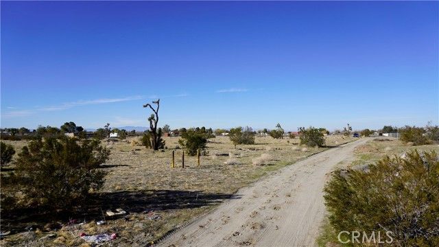 0 118th, Sun Village, CA 93543