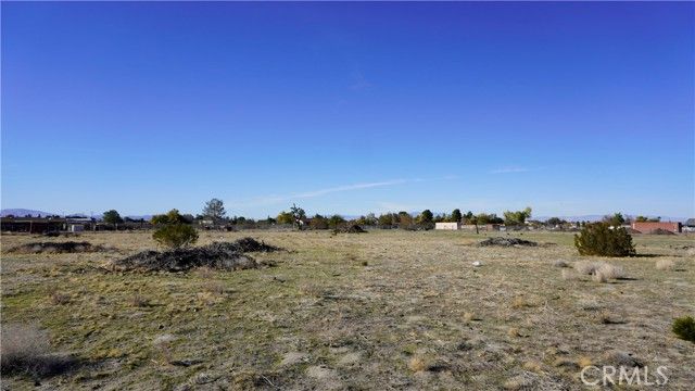 0 118th, Sun Village, CA 93543