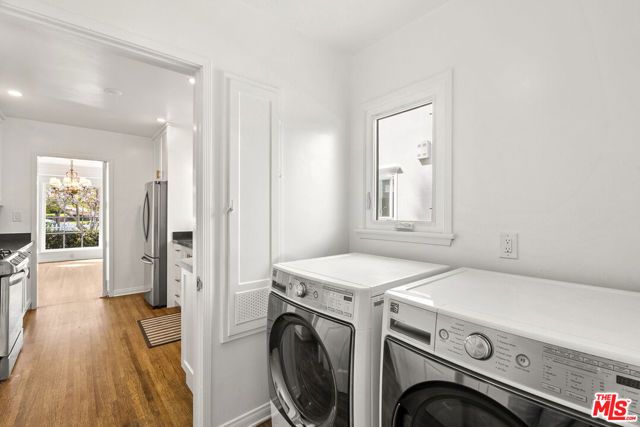 1204 Beverwil Drive, Los Angeles, CA 90035