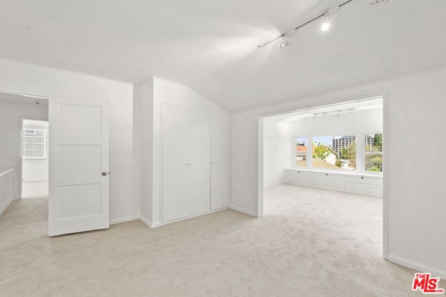 1204 Beverwil Drive, Los Angeles, CA 90035