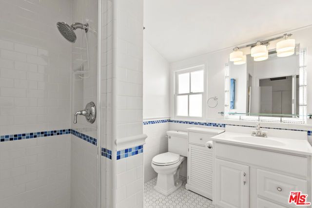 1204 Beverwil Drive, Los Angeles, CA 90035