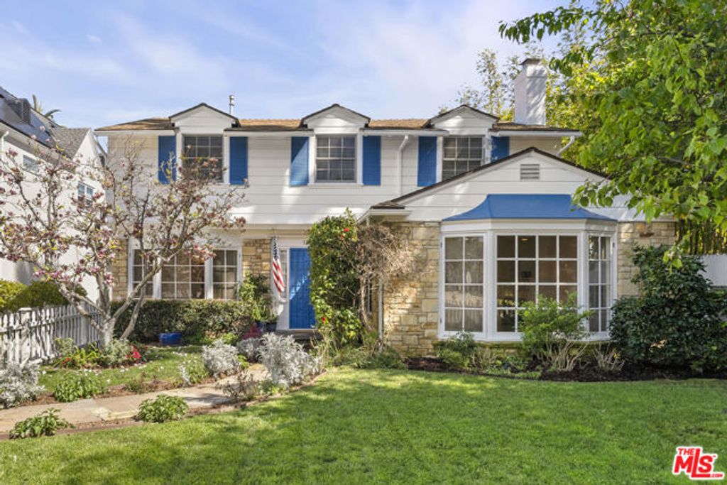 1204 Beverwil Drive, Los Angeles, CA 90035