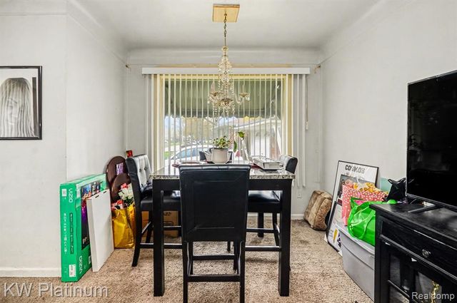 20421 Kenmore Avenue, Harper Woods, MI 48225