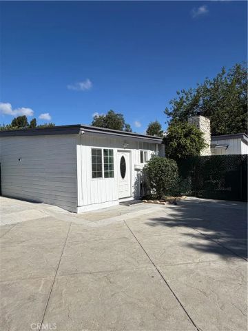 8561 orion av 1, North Hills, CA 91343