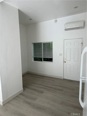 8561 orion av 1, North Hills, CA 91343