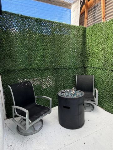 8561 orion av 1, North Hills, CA 91343