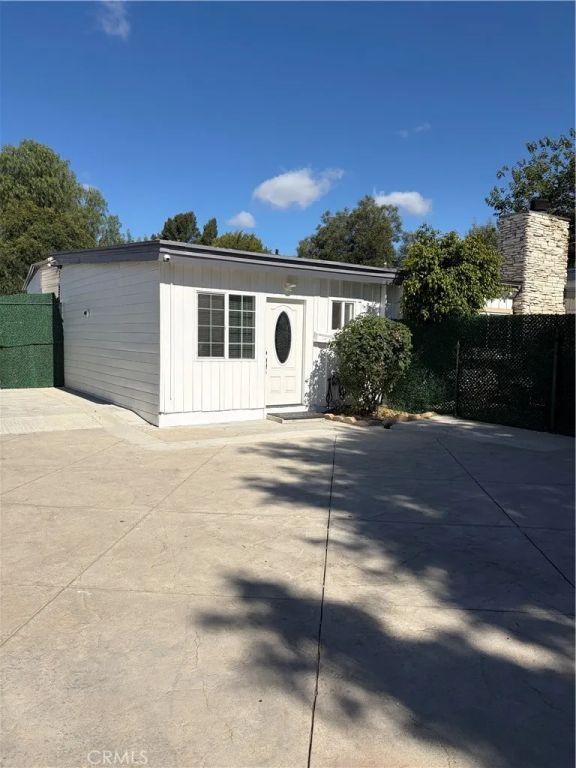 8561 orion av 1, North Hills, CA 91343
