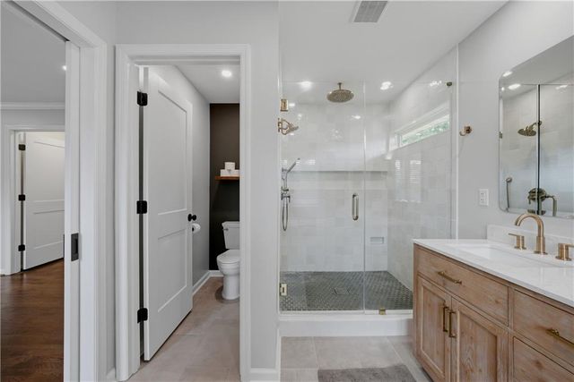 851 Mclinden Avenue SE, Smyrna, GA 30080