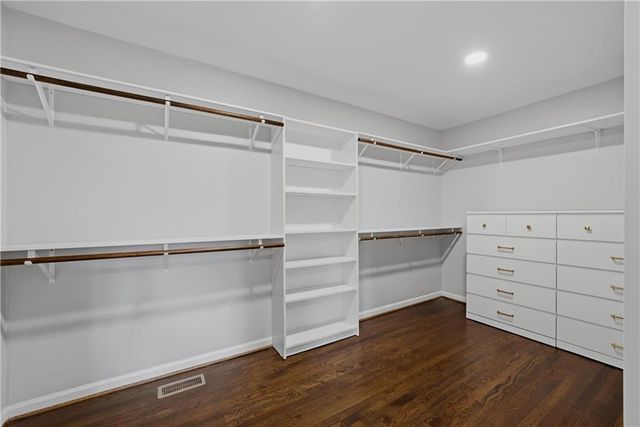851 Mclinden Avenue SE, Smyrna, GA 30080
