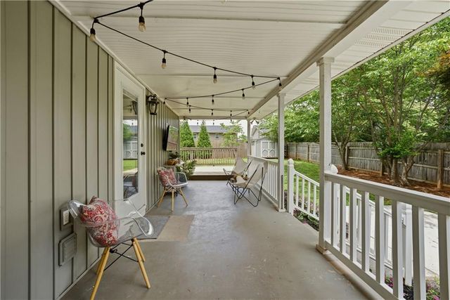 851 Mclinden Avenue SE, Smyrna, GA 30080