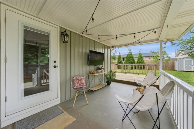 851 Mclinden Avenue SE, Smyrna, GA 30080