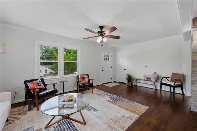851 Mclinden Avenue SE, Smyrna, GA 30080