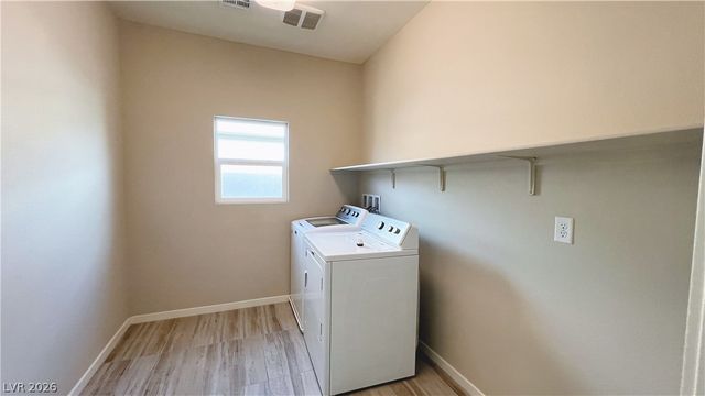 8247 Aster Meadow Way, Las Vegas, NV 89113