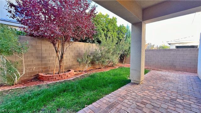 8247 Aster Meadow Way, Las Vegas, NV 89113