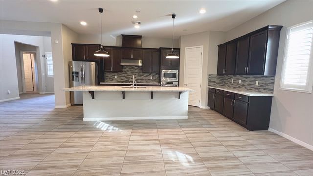 8247 Aster Meadow Way, Las Vegas, NV 89113
