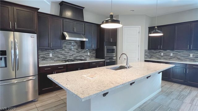 8247 Aster Meadow Way, Las Vegas, NV 89113