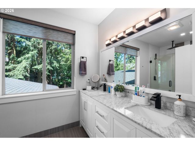 5321 LAKEVIEW Blvd, Lake Oswego, OR 97035