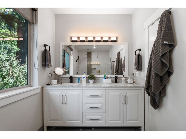 5321 LAKEVIEW Blvd, Lake Oswego, OR 97035
