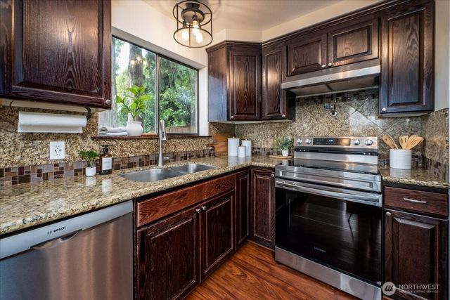 21405 81st Avenue NW, Stanwood, WA 98292