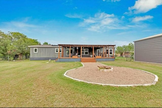 213 River Front DR, Cedar Creek, TX 78612