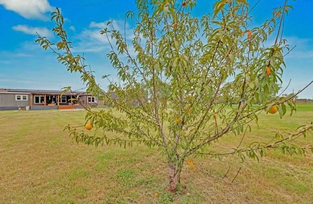 213 River Front DR, Cedar Creek, TX 78612