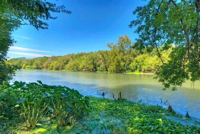 213 River Front DR, Cedar Creek, TX 78612