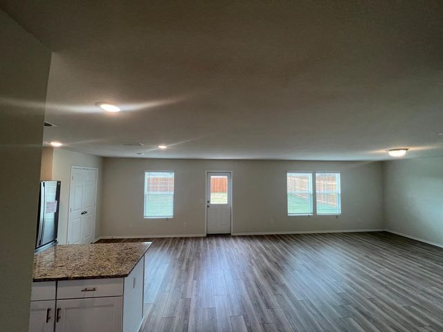 1045 Knightly Lane, Haslet, TX 76052