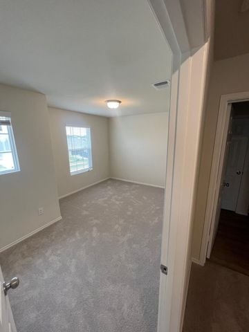 1045 Knightly Lane, Haslet, TX 76052