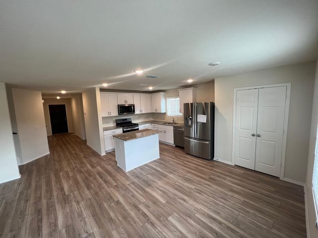 1045 Knightly Lane, Haslet, TX 76052