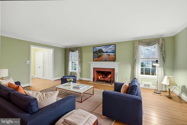 5216 FARRINGTON RD, Bethesda, MD 20816